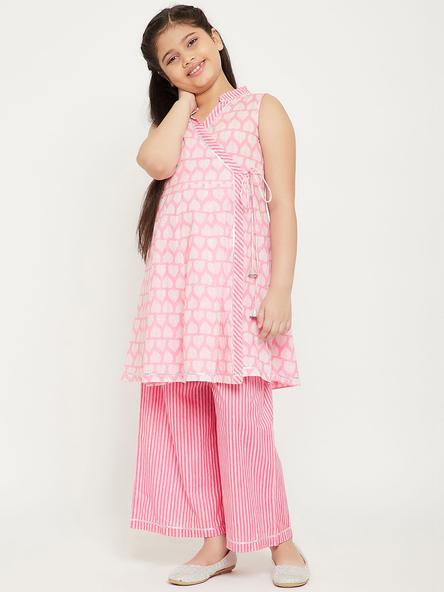 Buy Stylo Bug Hand Block Printed Collar 