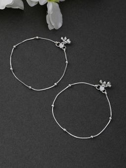 Silvermerc Designs - Set Of 2 Stylish Anklets
