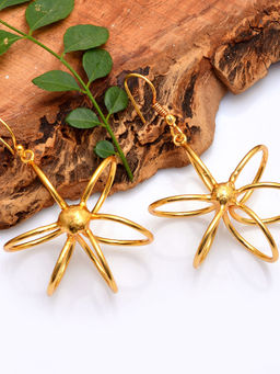 Silvermerc Designs - Gold Plated Medosa tanglede Contemporary Earrings