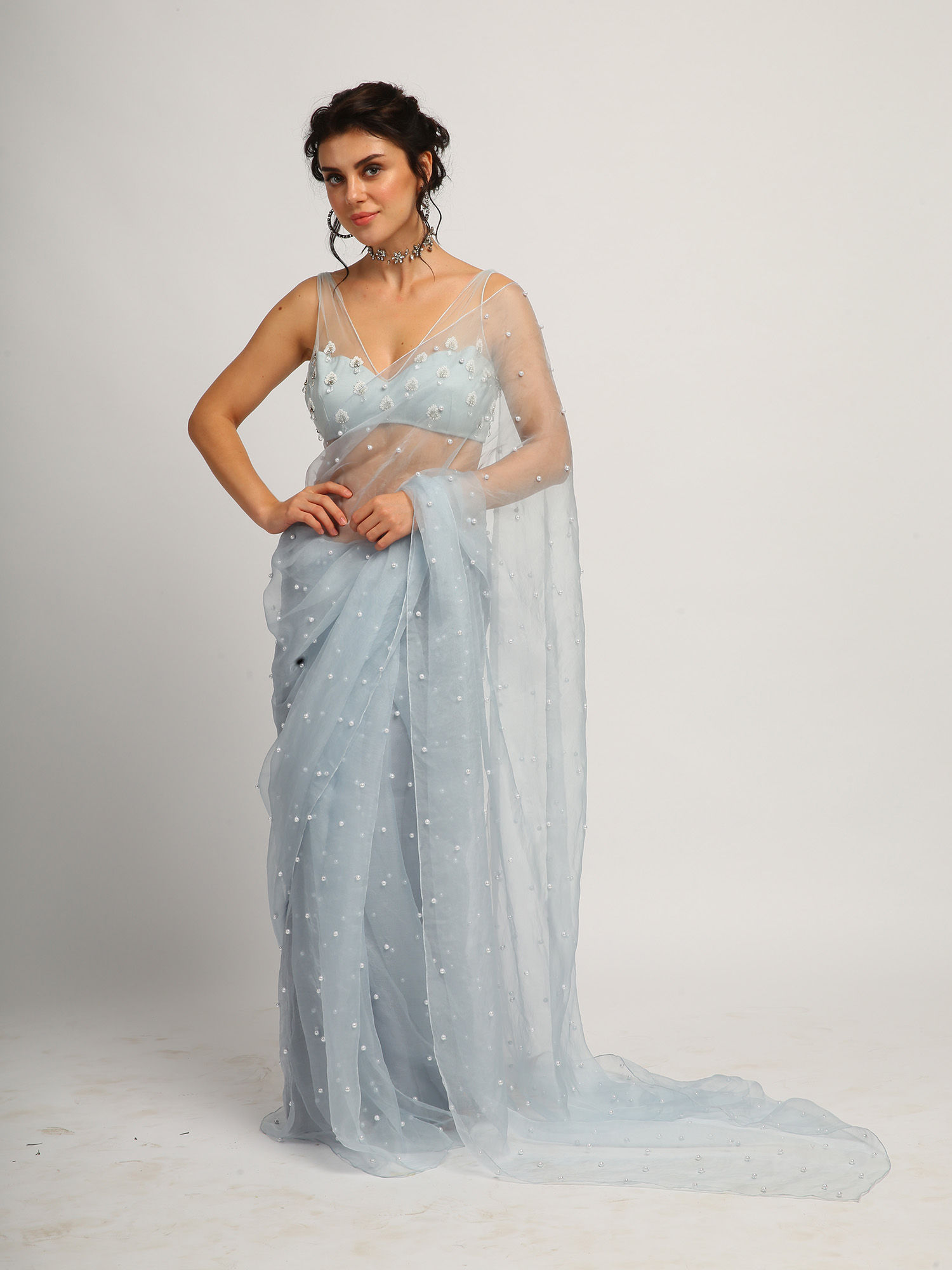 party wear saree for unmarried girl