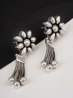 Neeta Boochra - These Earring Are Handcrafted In Silver, Floral Design With White Pearl