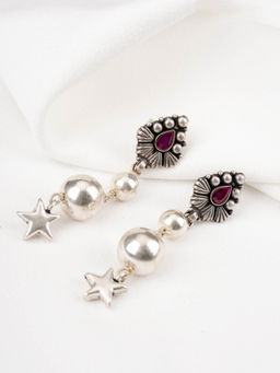 Neeta Boochra - Pink Star & Leaf Design In This Earring Are Handcrafted In Oxidized Silver With Beads
