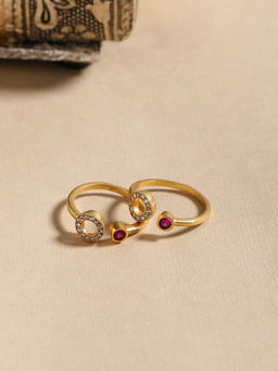 Shoshaa - Gold Pink Gold-Plated Artificial Stones Toe Rings (Set of 2)