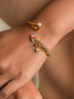 Shaya by CaratLane - Chalka Re Bracelet in Gold Plated Brass