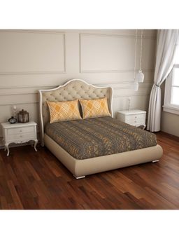 SPACES - Atrium Orange Geometric 1 Double Bed Sheet With 2 Pillow Covers