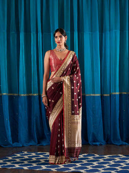 WeaverStory - Handwoven Wine Kadhwa Booti Saree With Silver Zari With Unstitched Blouse