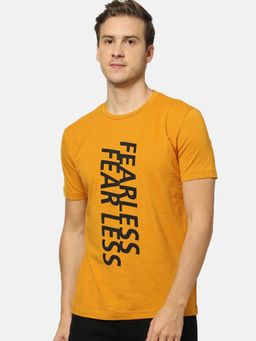 Campus Sutra - Men Printed Round Neck Yellow T-Shirt