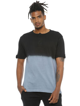 Campus Sutra - Men Short Sleeve Sprayed Black Colour Casual T-Shirt