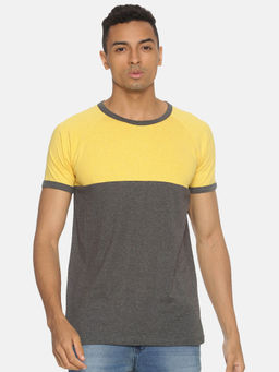 Campus Sutra - Men Colourblockeded Round Neck Yellow T-Shirt