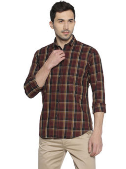 Campus Sutra - Men Checkered Casual Maroon Shirt