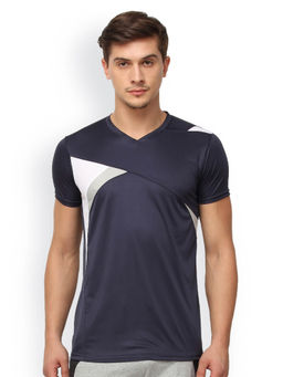 Campus Sutra - Men Solid Round Neck Blue T-Shirt