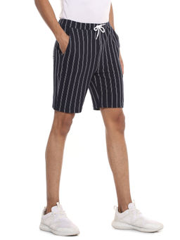 Campus Sutra - Stylish Stripes Casual Shorts