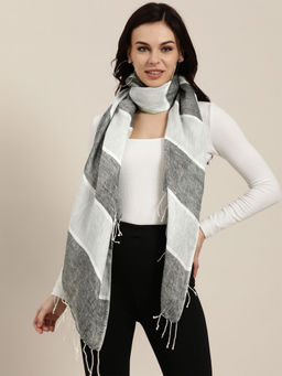 Twenty Dresses by Nykaa Fashion - The Beautifully Striped Scarf