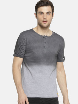 Campus Sutra - Men Colourblockeded Crew Neck Grey T-Shirt