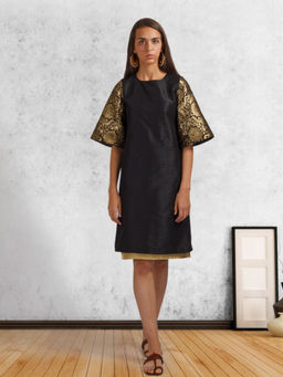 trueBrowns - Black Bell Sleeves Dress