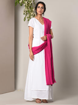 trueBrowns - White Dabka Kurta And Pink Crinkle Dupatta Set