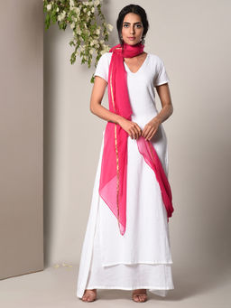 trueBrowns - White Dabka Kurta And Pink Chiffon Dupatta Set