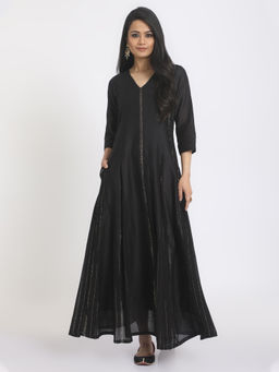 trueBrowns - Black Silver Crinkle Panelled Dress