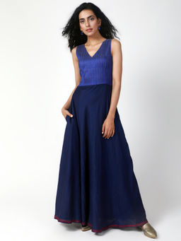 trueBrowns - Blue Thread Bordered Dress