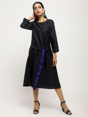 Black color option, Sold out, Currently selected