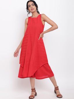 trueBrowns - Red Panelled Kurti With Culottes (Set of 2)