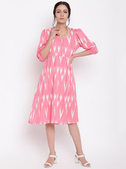 trueBrowns - Pink Print Button Dress