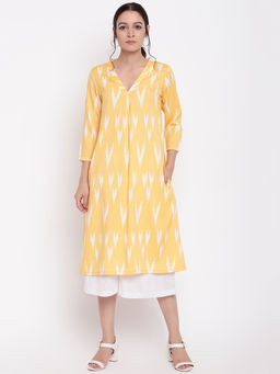 trueBrowns - Yellow Ikkat Print Kurta With Culottes (Set of 2)