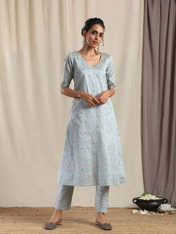 trueBrowns - Grey Silk Kurta & Pant (Set of 2)