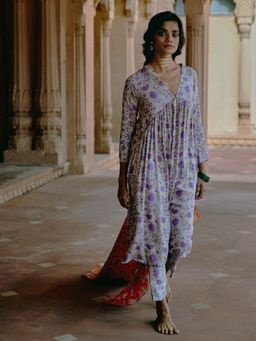trueBrowns - Purple Hand Block Printed Flared Silk Kurta Pant (Set of 2)