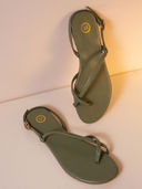 Green color option, Sold out, Currently selected