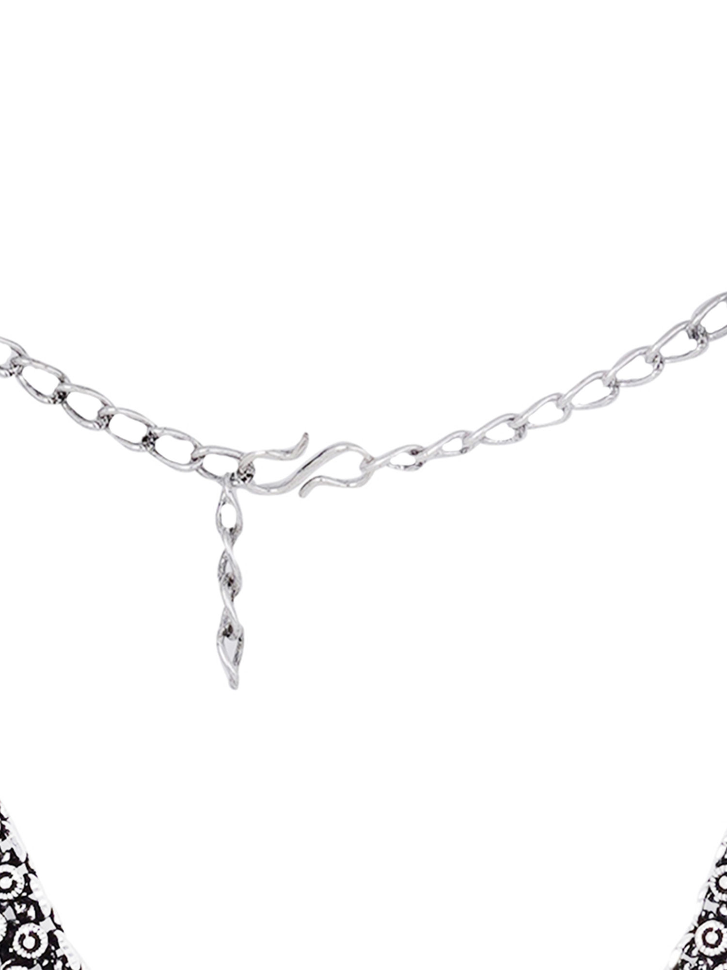 【PRY】Silver Hooked Chain Choker（size1） Buy Teejh by Joker and Witch Praanvi Silver Oxidised Choker