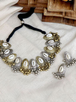 Teejh - by Joker and Witch Shell Dual Tone Necklace Set for Women