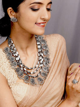 Teejh - by Joker and Witch Silver Mixed Metal Ring with Necklace and Earrings (Set of 3)