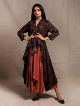 Tjori - Black Front Open Asymmetrical Printed Shrug