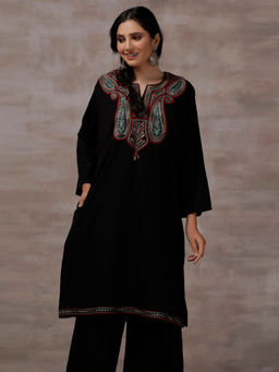 Tjori - Black Embroidered Kurta
