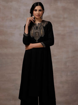 Tjori - Black Embroidered Kurta