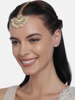 Laida - Women Gold-Plated Hand Crafted Kundan Studded Chand Maangtikka