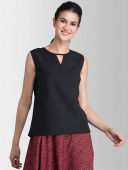 FableStreet - Black Solid Top