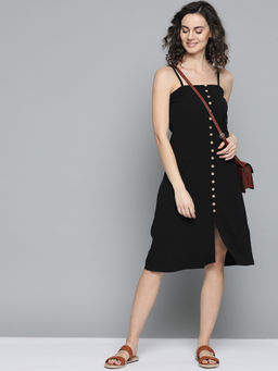 Trend Arrest - Black Solid Midi Dress