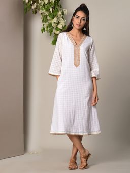 trueBrowns - White Grid Jute Dress