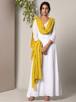 trueBrowns - White Dress Green Golden Crinkle Dupatta - Set of 2