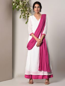 trueBrowns - White Pink Border Dress Pink Crinkle Dupatta - Set of 2