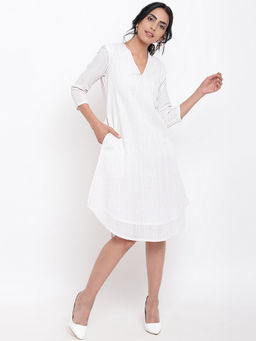 trueBrowns - White Dobby Kurta Dress