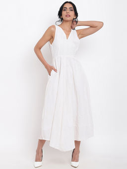 trueBrowns - White Cotton Panelled Flare Dress