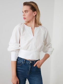 Trendyol - Off White Solid Casual Top