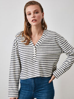 Trendyol - Off White Stripes Casual Top