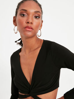 Trendyol - Black Plunging Neck Top