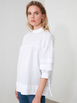 Trendyol - White Detailing Casual Top