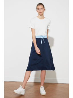 Trendyol - Women'S Navy Solid/Plain Pattern Dresses