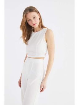 Trendyol - Women'S Ecru Solid/Plain Pattern Tops